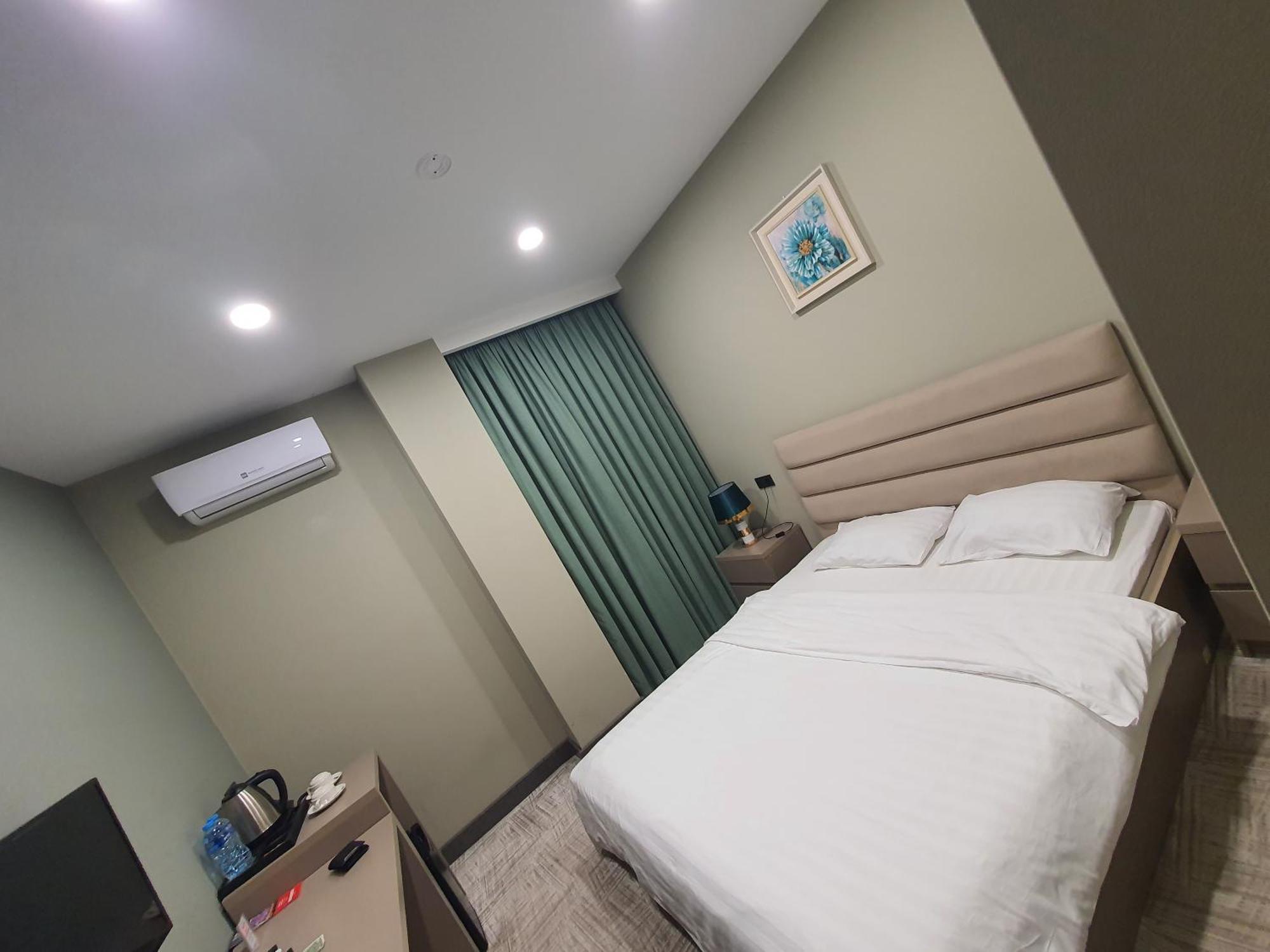 Caspian Vf Hotel Batumi Exterior photo